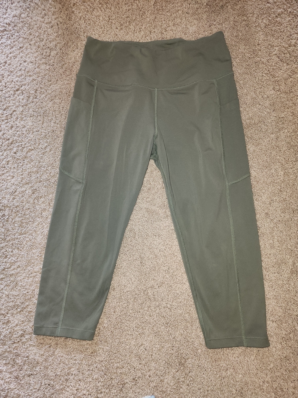 Women’s High-Waist Olive Green Performance Capri Pants
